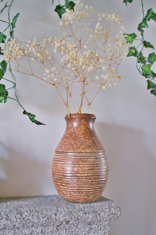 Vase marron