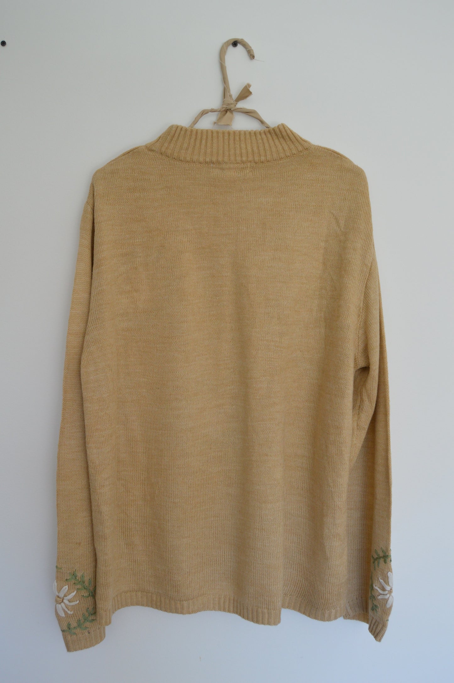 Pull brodé Taille 40