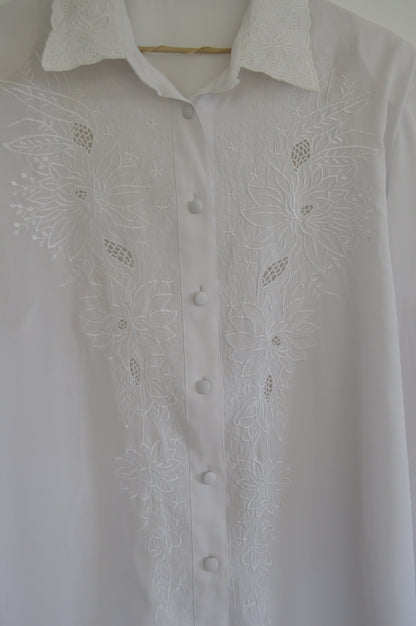 Chemise blanche brodée Taille 40